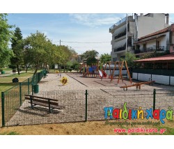 Ανάπλαση παιδικής χαράς με ελαστικό δάπεδο και ποταμίσιο βότσαλο 2-8χιλ.