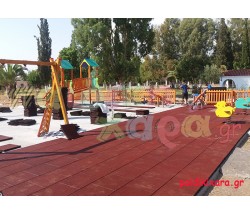 Νέα παιδική χαρά με ελαστικό δάπεδο ασφαλείας στον νομό Αιτωλοακαρνανίας