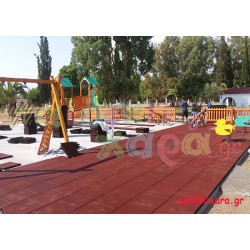 Νέα παιδική χαρά με ελαστικό δάπεδο ασφαλείας στον νομό Αιτωλοακαρνανίας