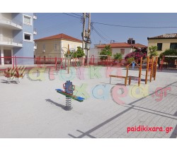 Παιδική χαρά σε κέντρο πόλης